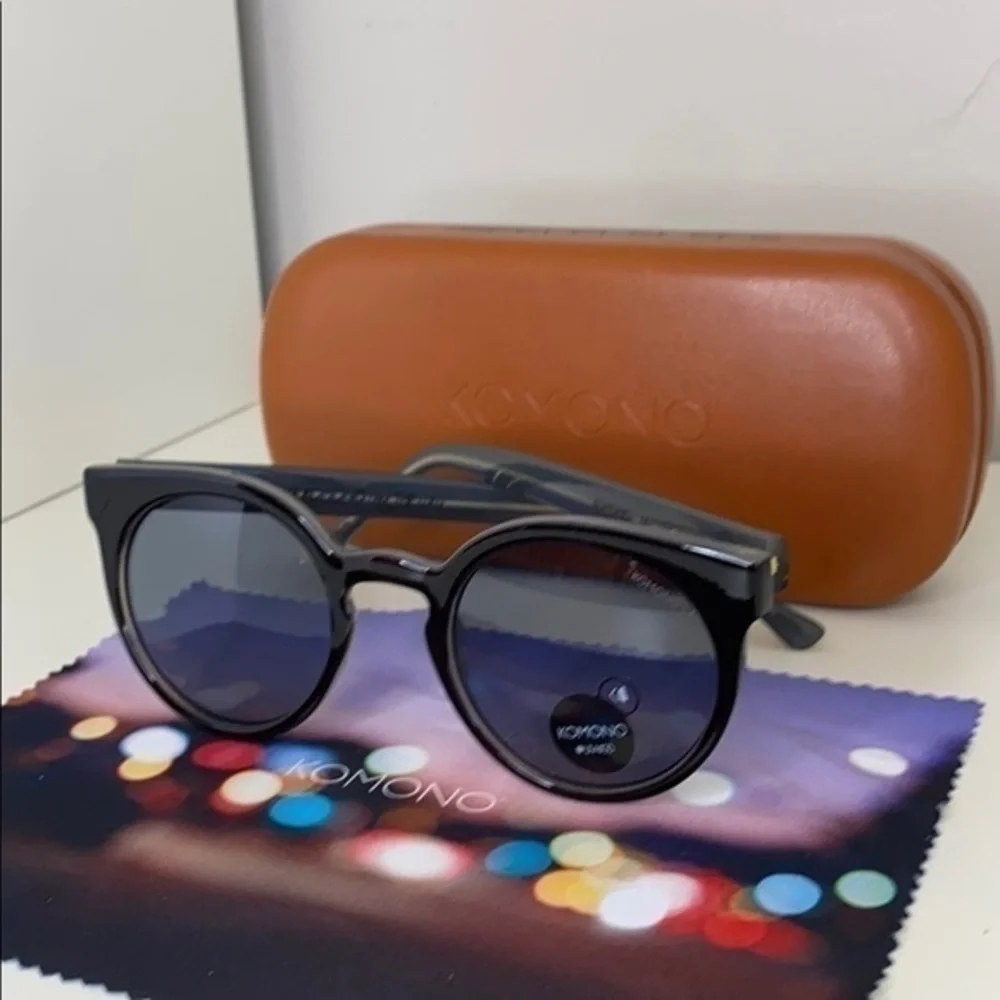 NEW Komono Sunglasses Lulu Black Jade cateye